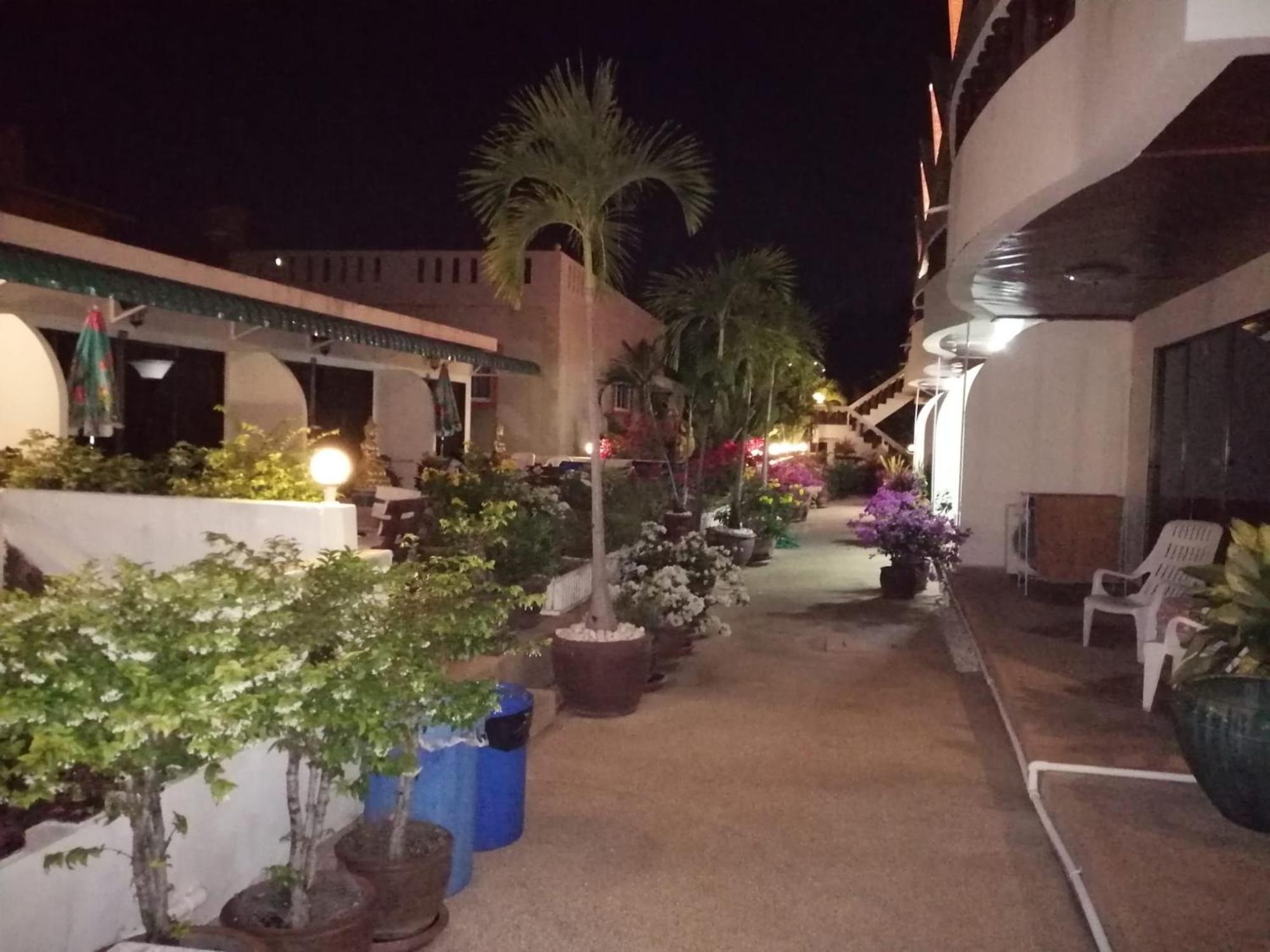 Blue Sky Residence Patong Ngoại thất bức ảnh