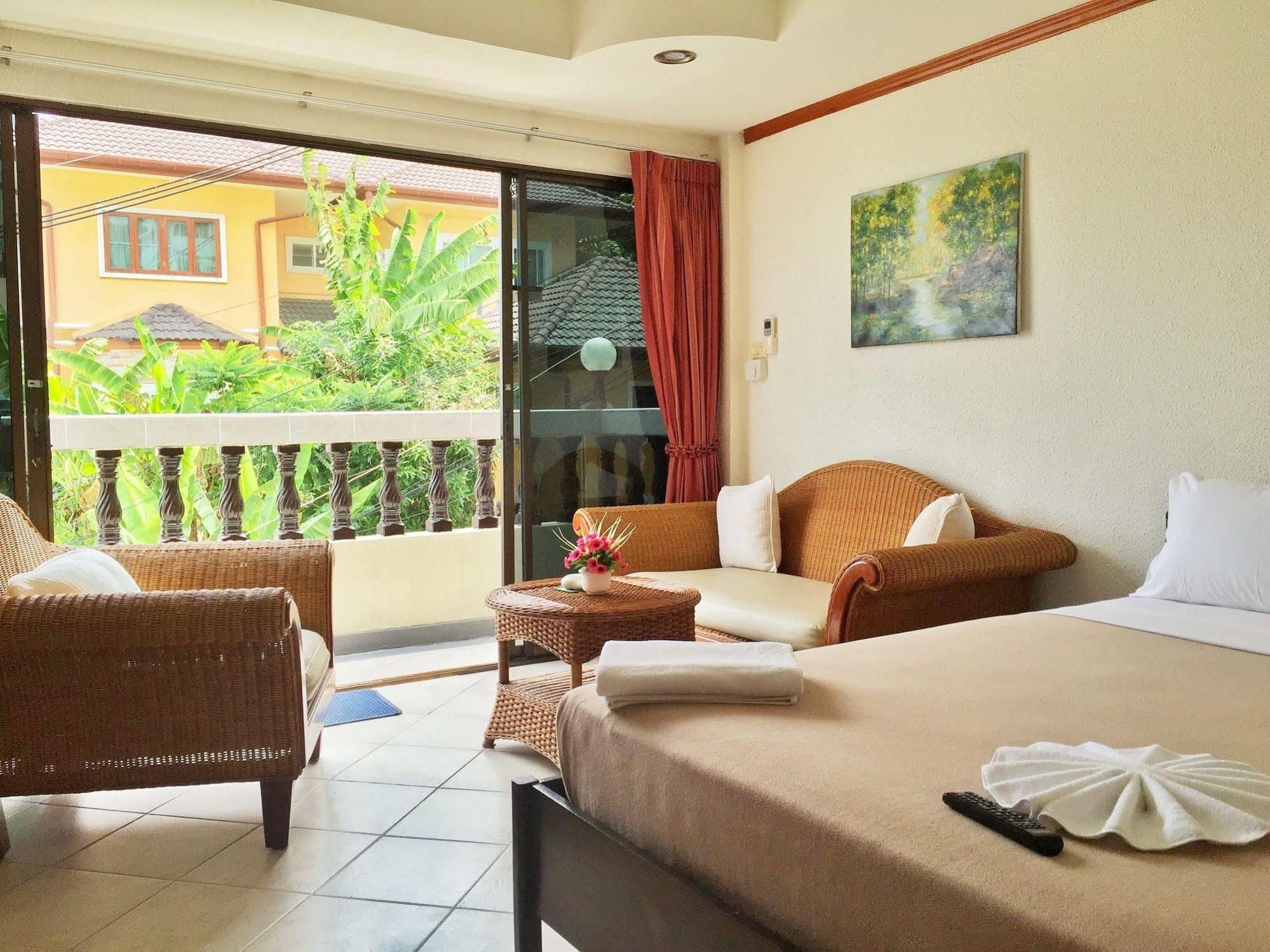 Blue Sky Residence Patong Ngoại thất bức ảnh