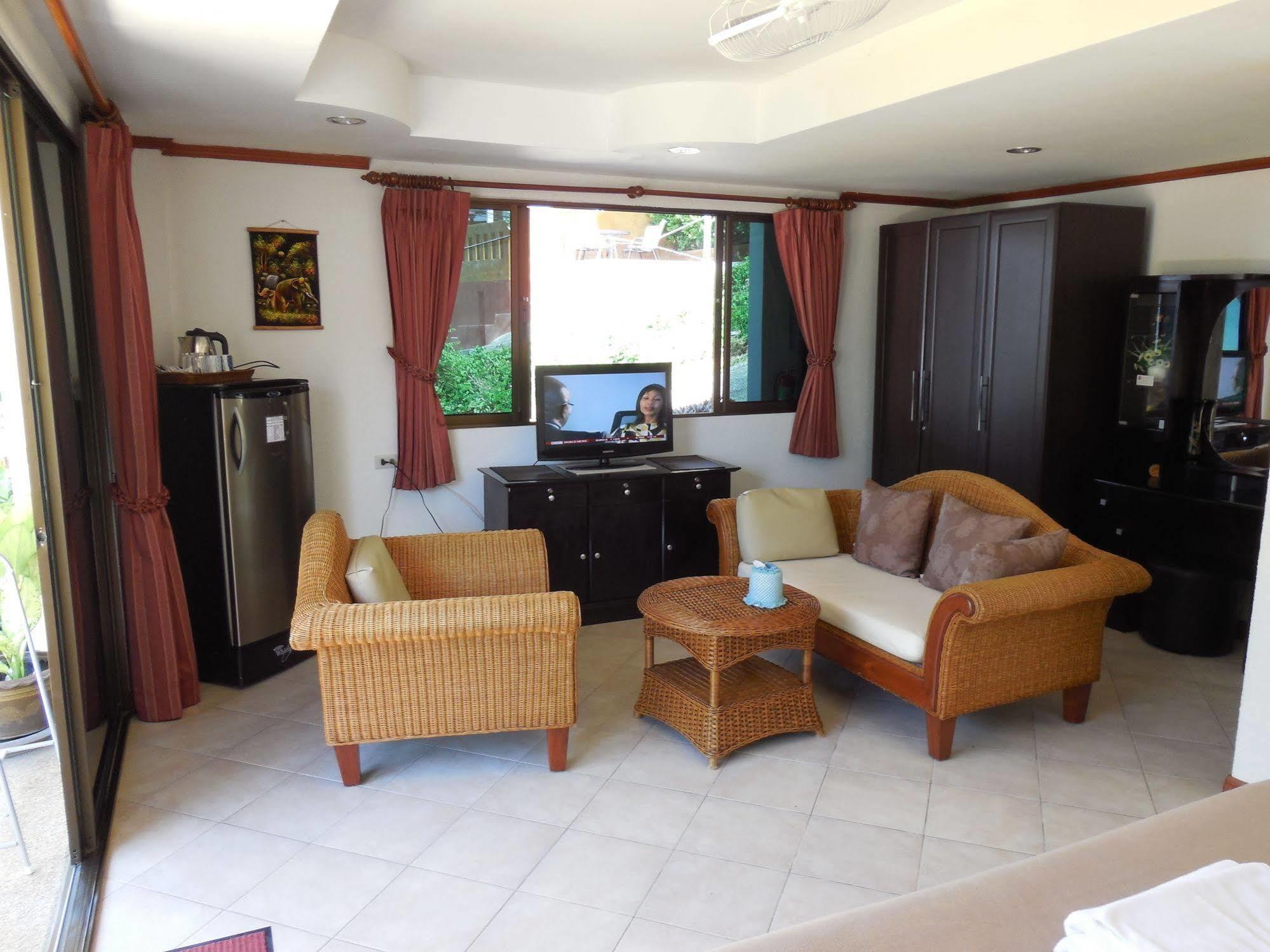 Blue Sky Residence Patong Ngoại thất bức ảnh