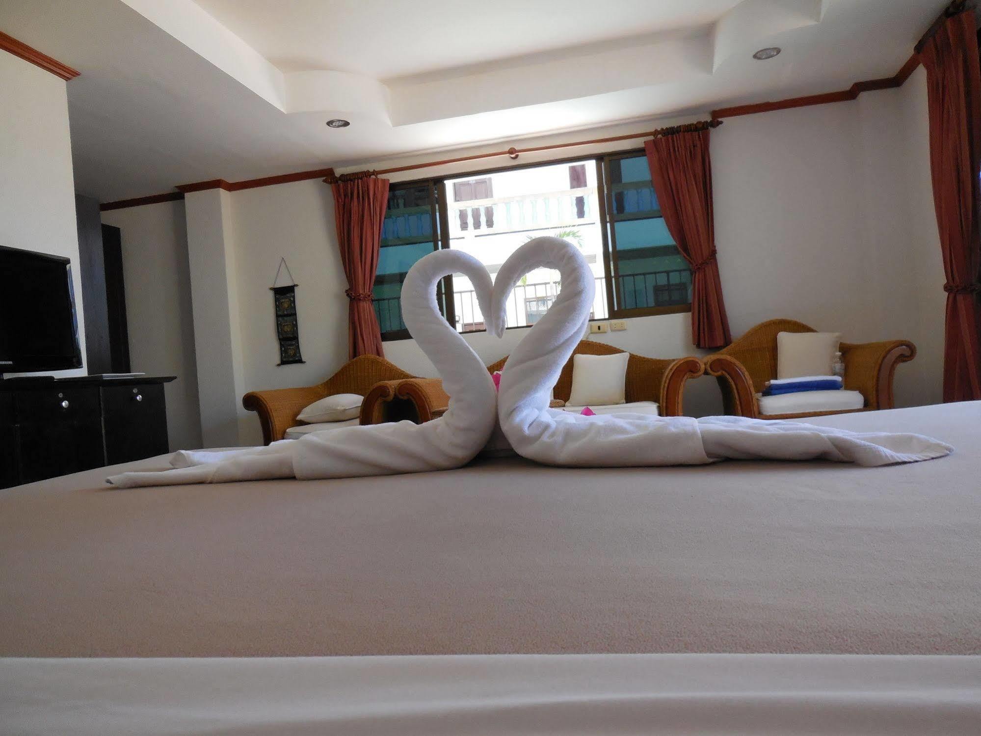Blue Sky Residence Patong Ngoại thất bức ảnh